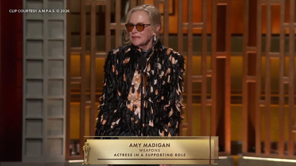 Amy Madigan Wins Best Supporting Actress